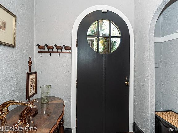 4th image of 2731 Bamlet Rd