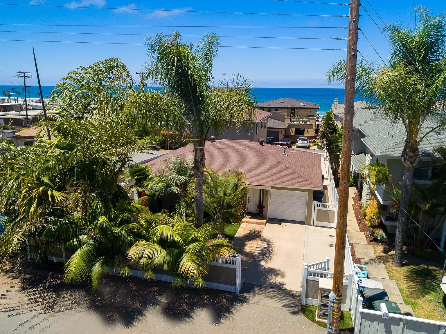 2480 Newport Ave — Photo 2