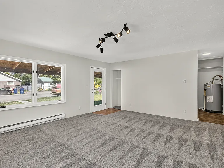 667 Decoria Ave — Photo 26