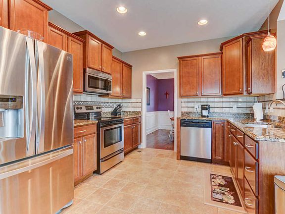 5th image of 4335 Edenfield Dr