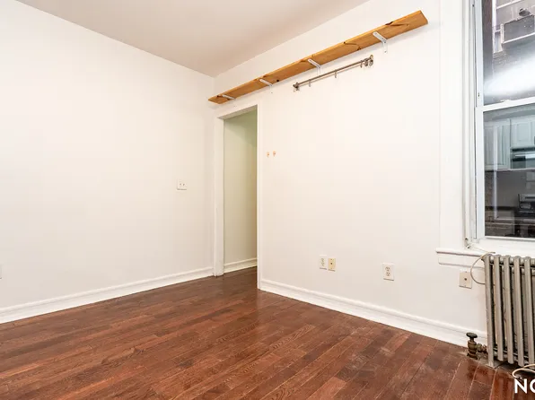 355 Stockholm Street image 18 of 20