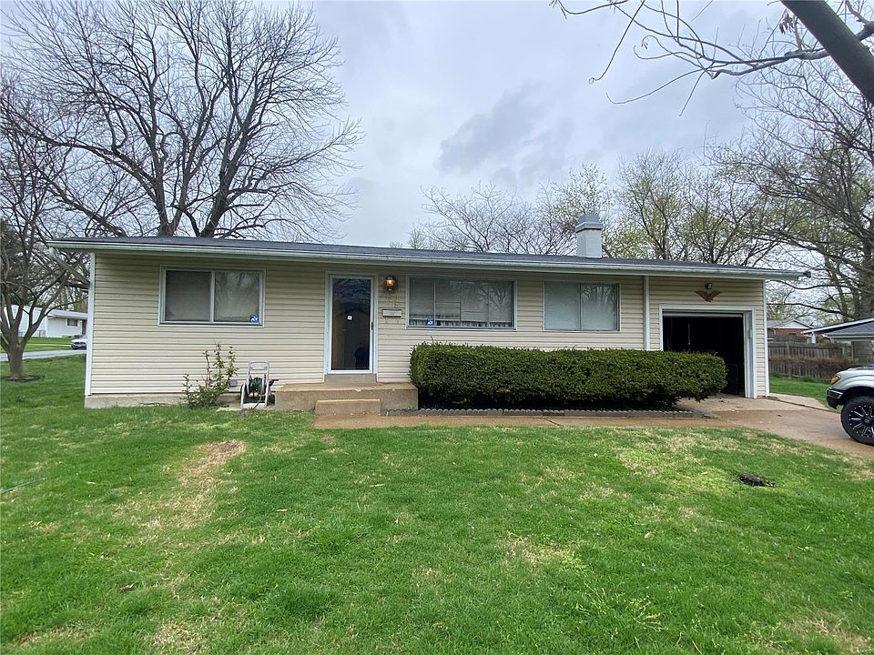1st image of 975 Claver Ln
