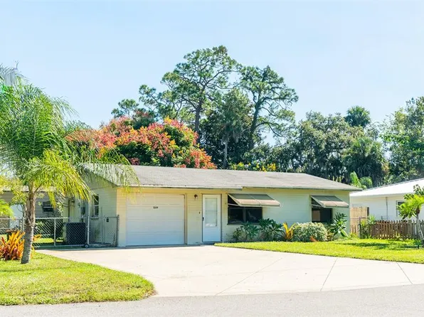 1209 Lurian St, New Smyrna Beach, FL 32168