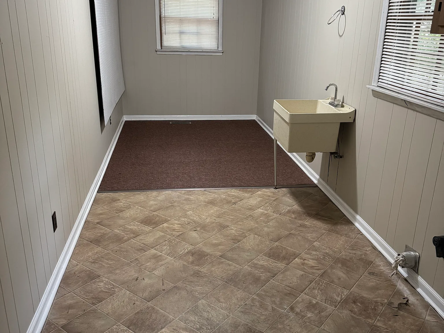 3 bed, 1841 sqft, $1,550 — Photo 2