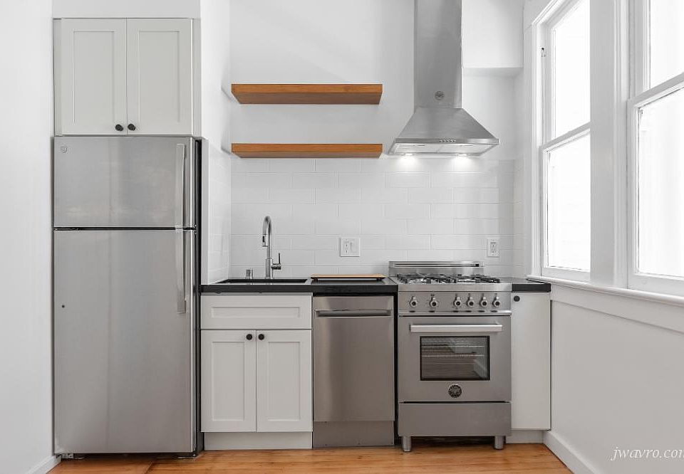 1st image of 1253 Green St #51