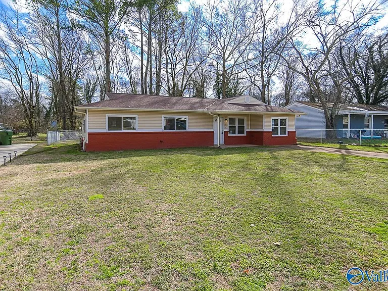 2423 Medaris Rd NW — Photo 25