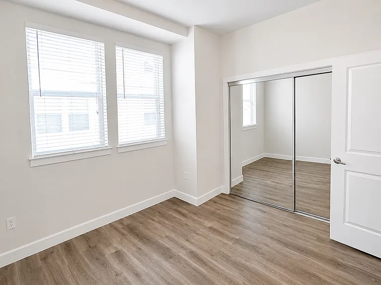201 Cahill Park Dr — Photo 7