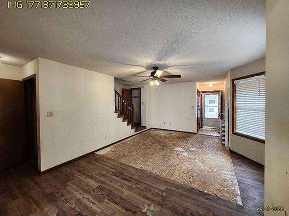 5th image of 916 Christie Ct