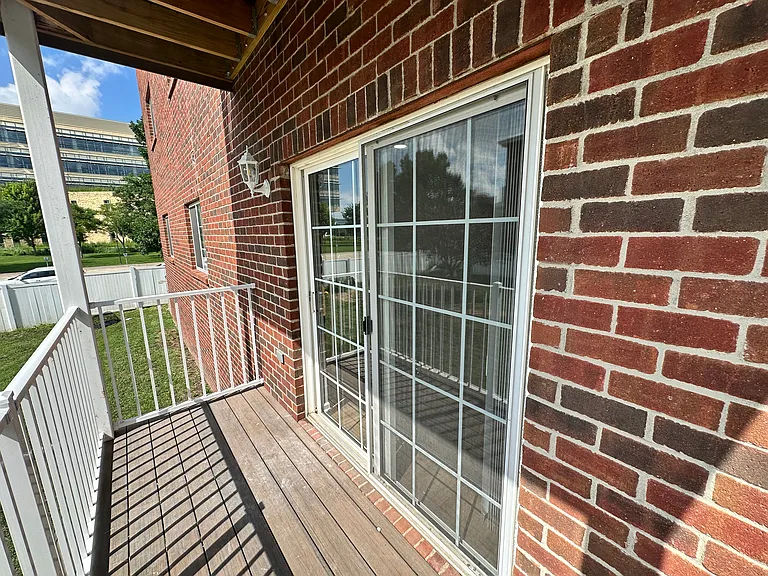 2039 Q St #102 — Photo 13