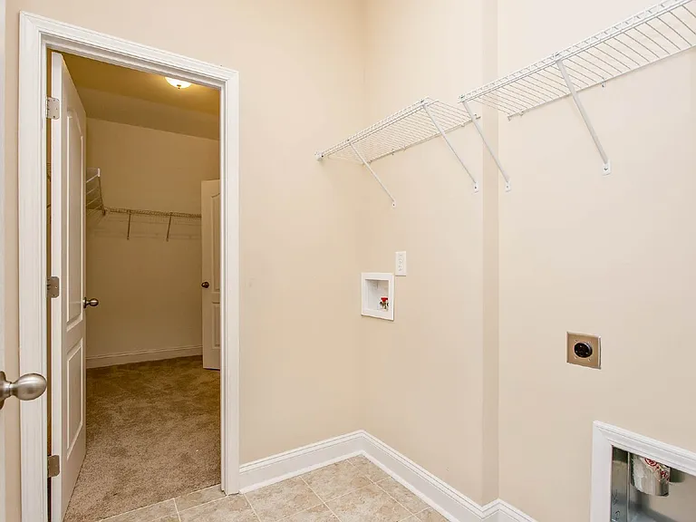 674 Stonebriar Ave — Photo 18