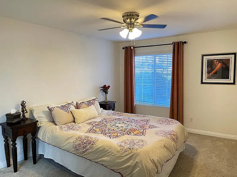 5540 Owensmouth Ave #204 — Photo 10