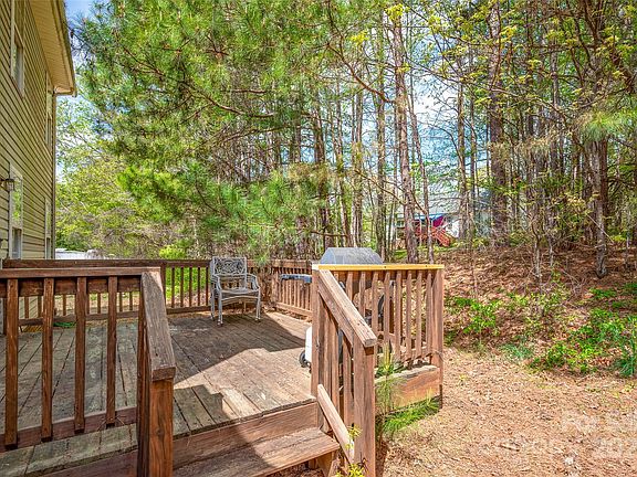 4th image of 7536 Bimini Ct