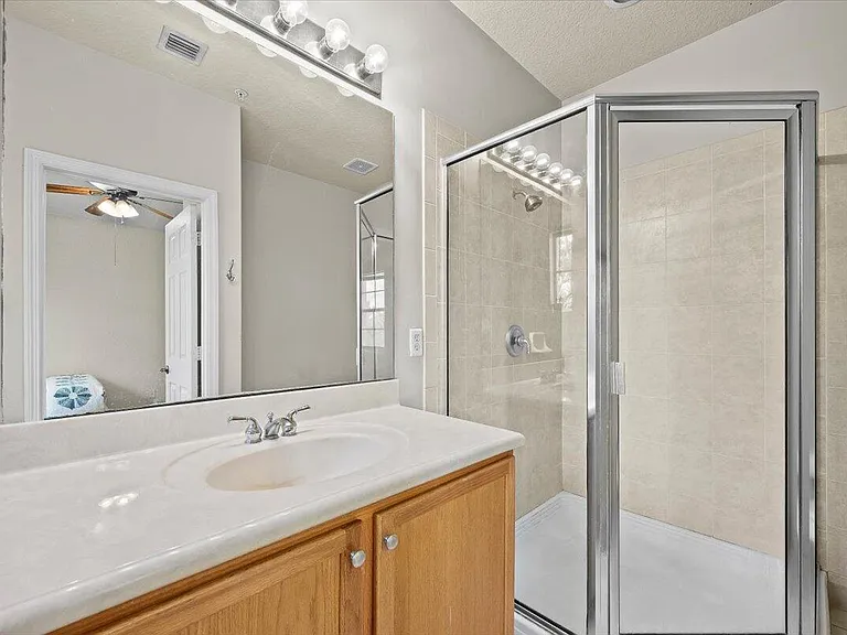 335 E Thatch Palm Cir #104 — Photo 19