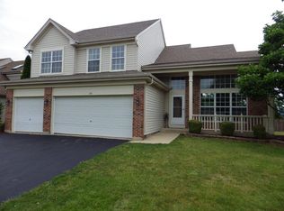 109 Seton Creek Dr, Oswego, IL