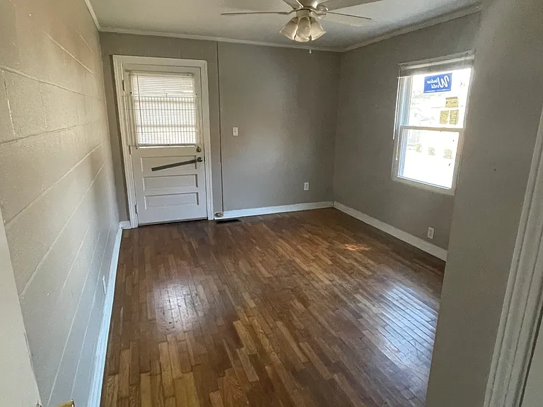620 Shelby St #2 — Photo 5