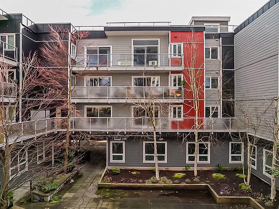 5th image of 1315 Esquimalt Rd #210