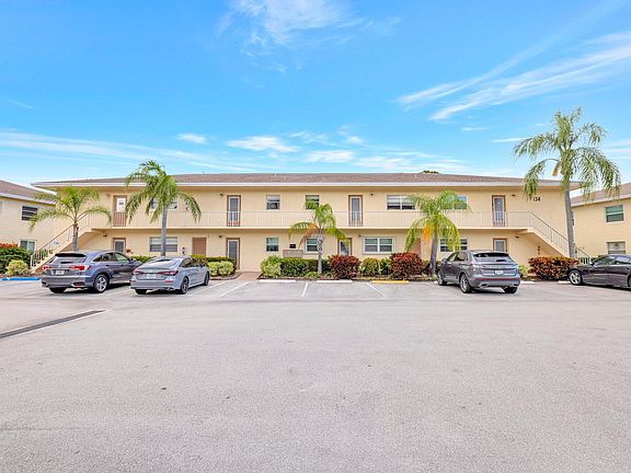 3rd image of 2950 SE OCEAN Boulevard #134-5