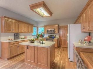 15211 Reeds Rd, Overland Park, KS 66223