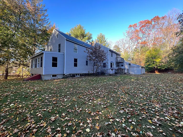 52 Dascomb Rd — Photo 36