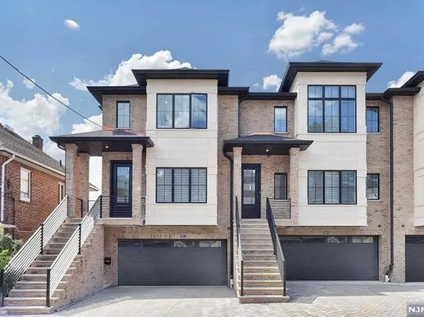 269A 9th St #A, Palisades Park, NJ 07650