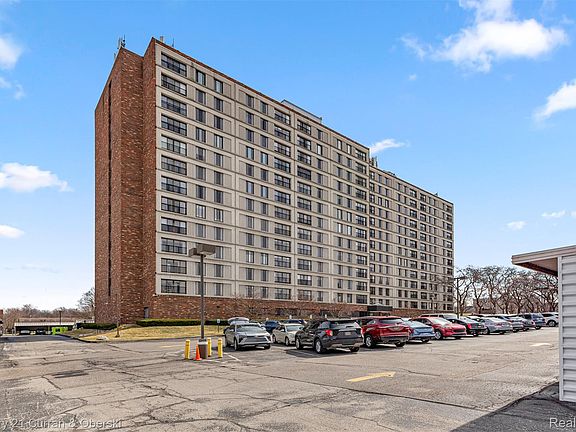 4th image of 21800 Morley Ave APT 618