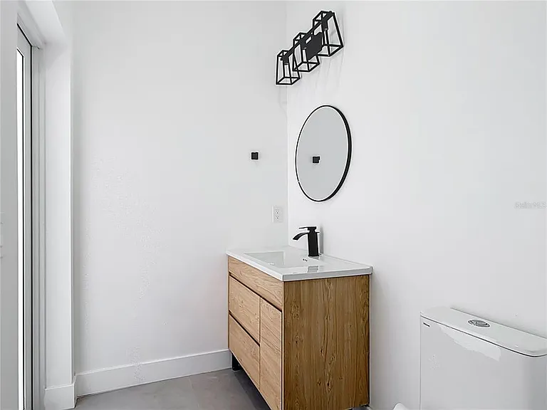 174 Ingram Blvd — Photo 16