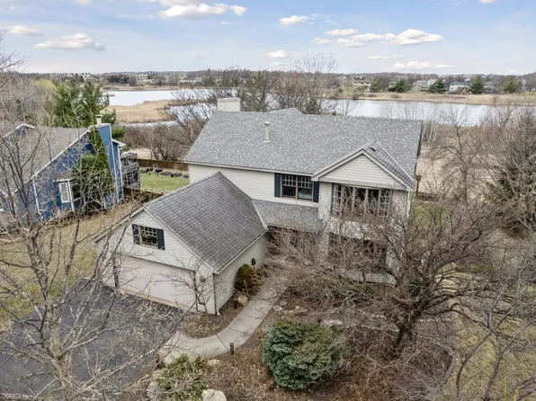 13824 Sunset Lake Dr, Burnsville, MN 55337
