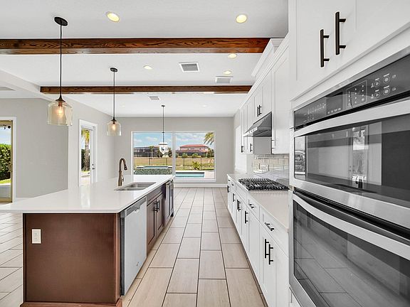 5th image of 15763 Shorebird Ln