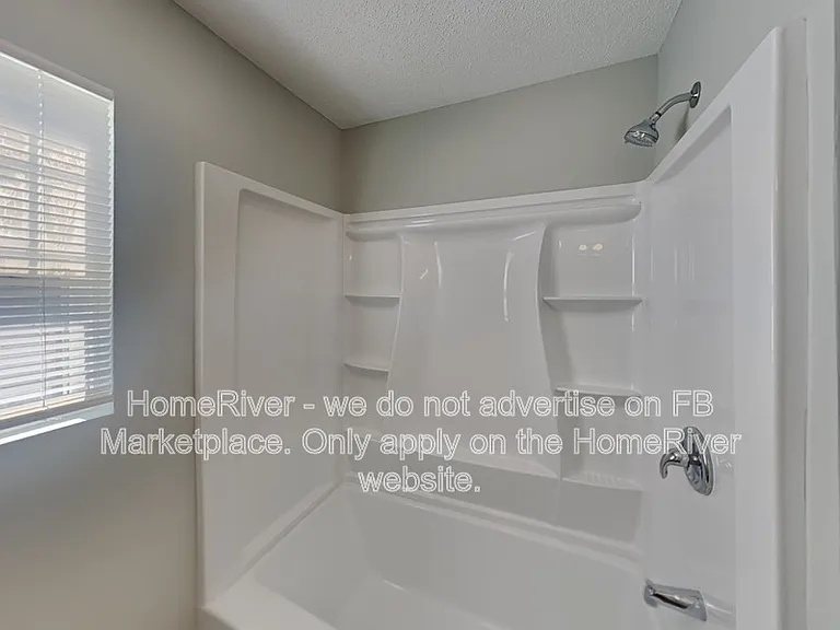 515 Creekview Dr — Photo 16