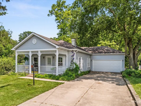 218 N Johnson St, Newark, IL 60541