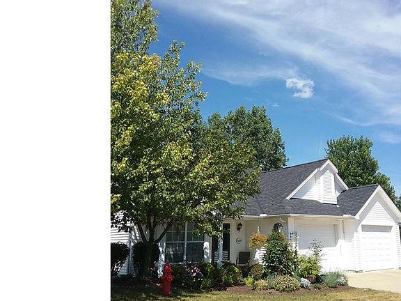 2nd image of 1059 Lake Meadow Ln