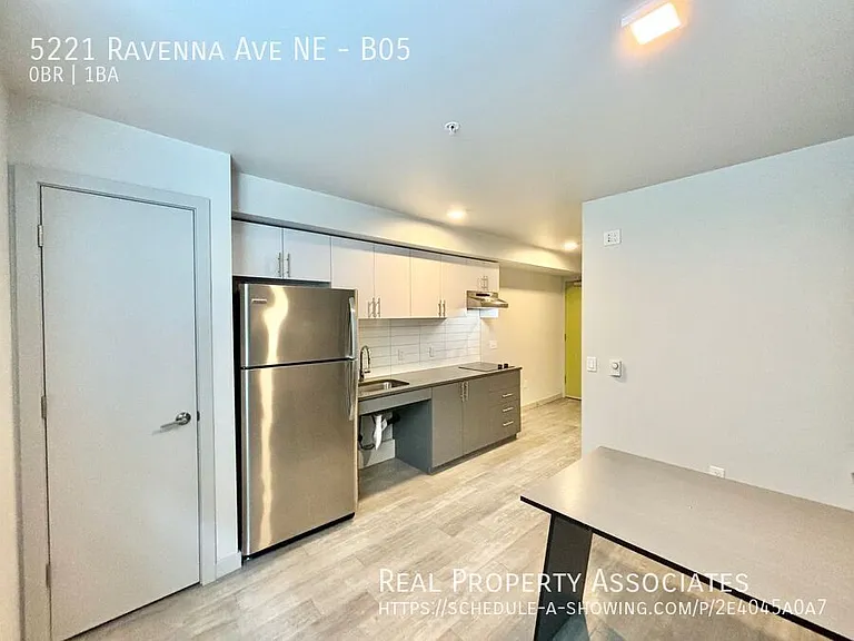 5221 Ravenna Ave NE — Photo 20