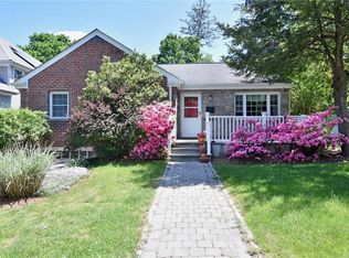 2 Agnola St, Yonkers, NY 10707