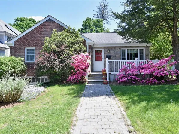2 Agnola Street, Tuckahoe, NY 10707