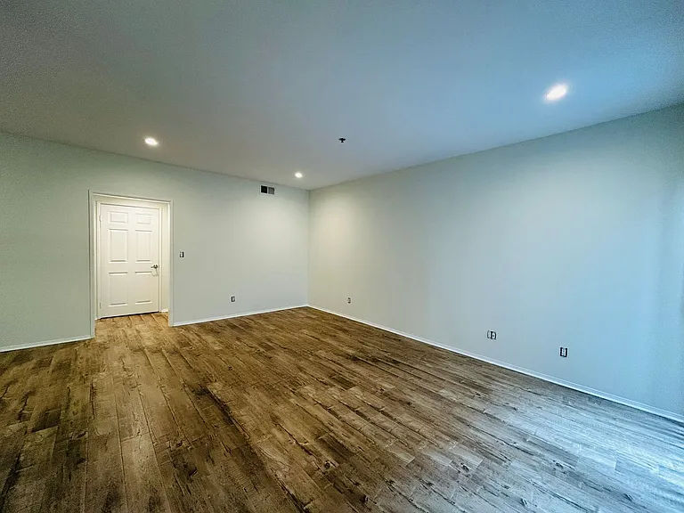 3518 Dunn Dr — Photo 4