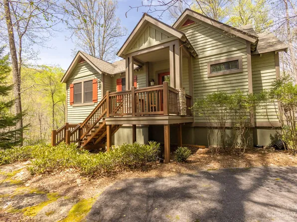 142 Allspice Ct, Tuckasegee, NC 28783