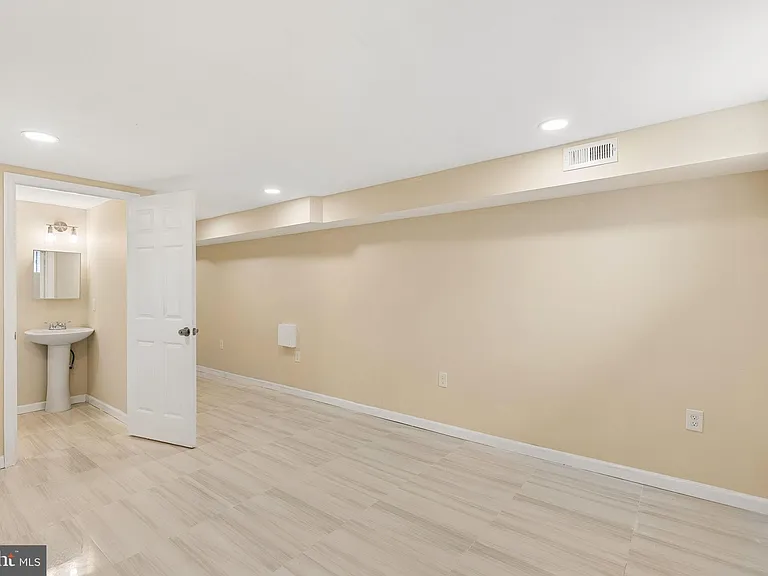 4706 Alhambra Ave — Photo 15