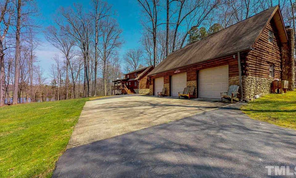 1st image of 327 Shady Oak Rd