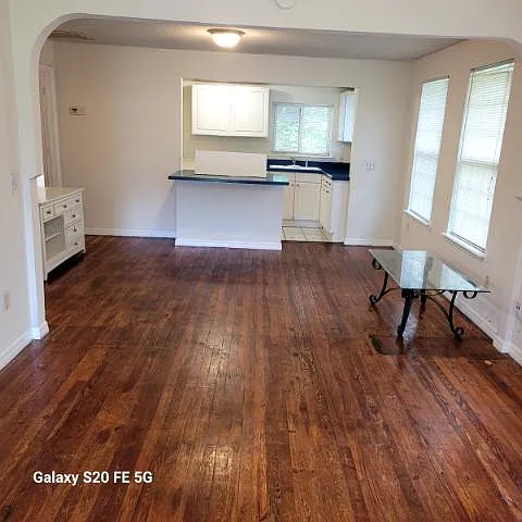 172 Claremore Ave — Photo 11