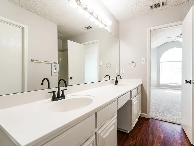 4616 Wheatland Dr — Photo 12