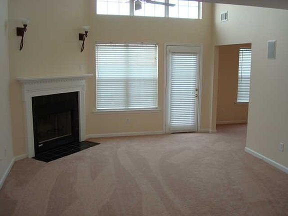 2nd image of 419 Heath Pl