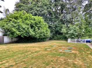 2562 Erlands Point Rd NW APT C, Bremerton, WA 98312