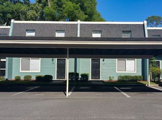 501 SW 75th St APT J11, Gainesville, FL 32607