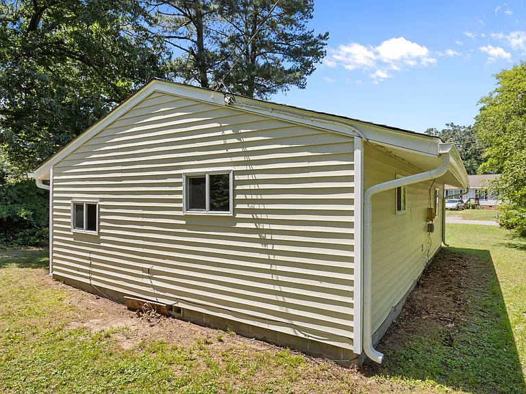 53 Harrell Dr — Photo 3