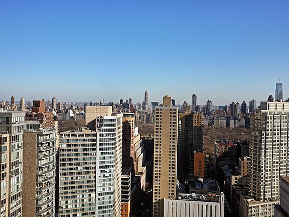 5th image of 160 W 66th St APT 39F