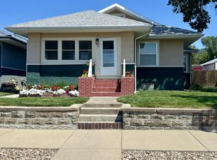 516 W Pleasant Dr, Pierre, SD 57501