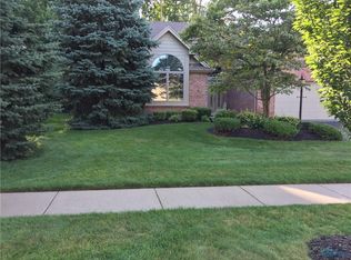 3410 Amberwood Ln, Toledo, OH 43617