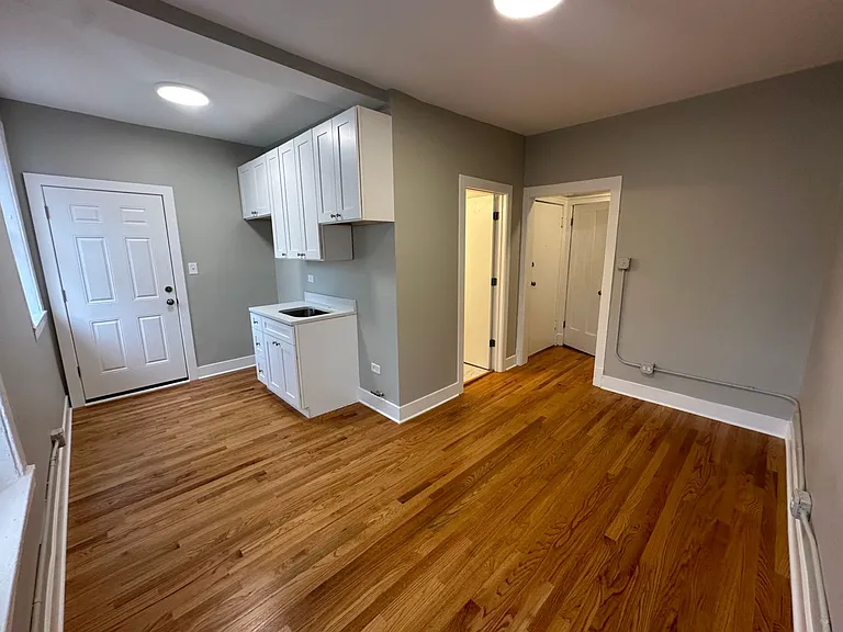 4904-08 N Saint Louis Ave #3N — Photo 8