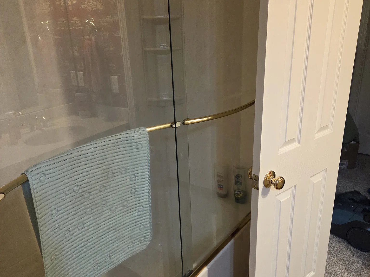 3 bed, 2.5 bath, 2080 sqft, $750 — Photo 2