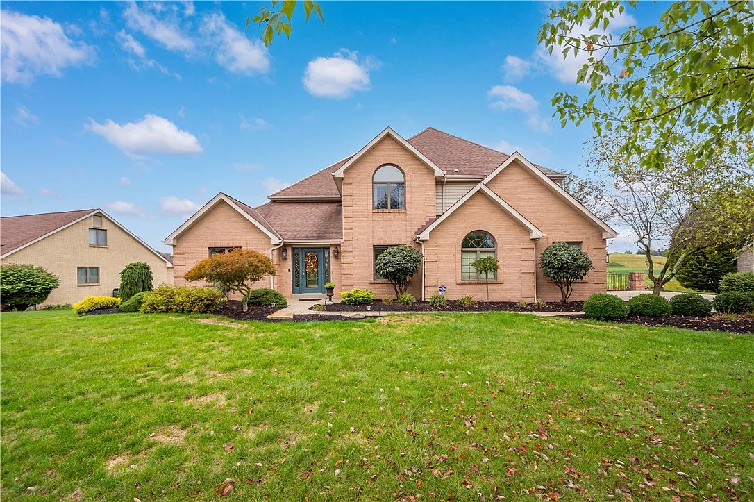 216 Fox Run Dr photo 1